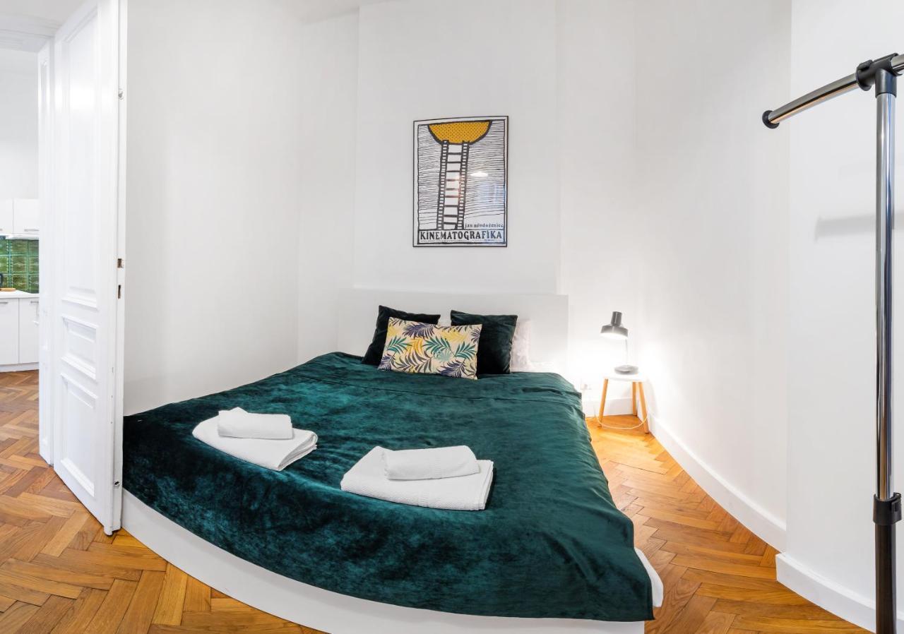 2Bcomfy - Nad Niprem Apartment Белско-Бяла Екстериор снимка